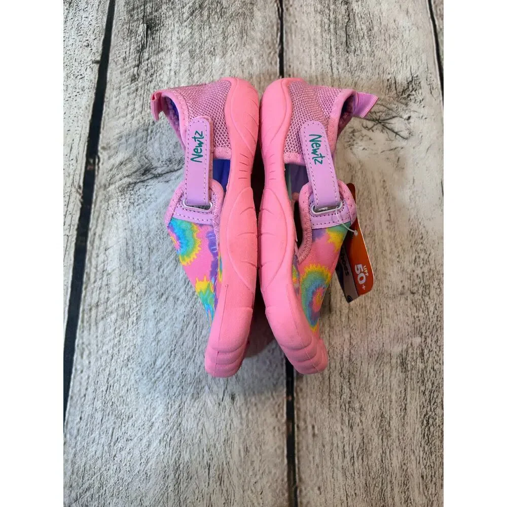 NEWTZ Girl’s Water Shoes / Size: 11-12